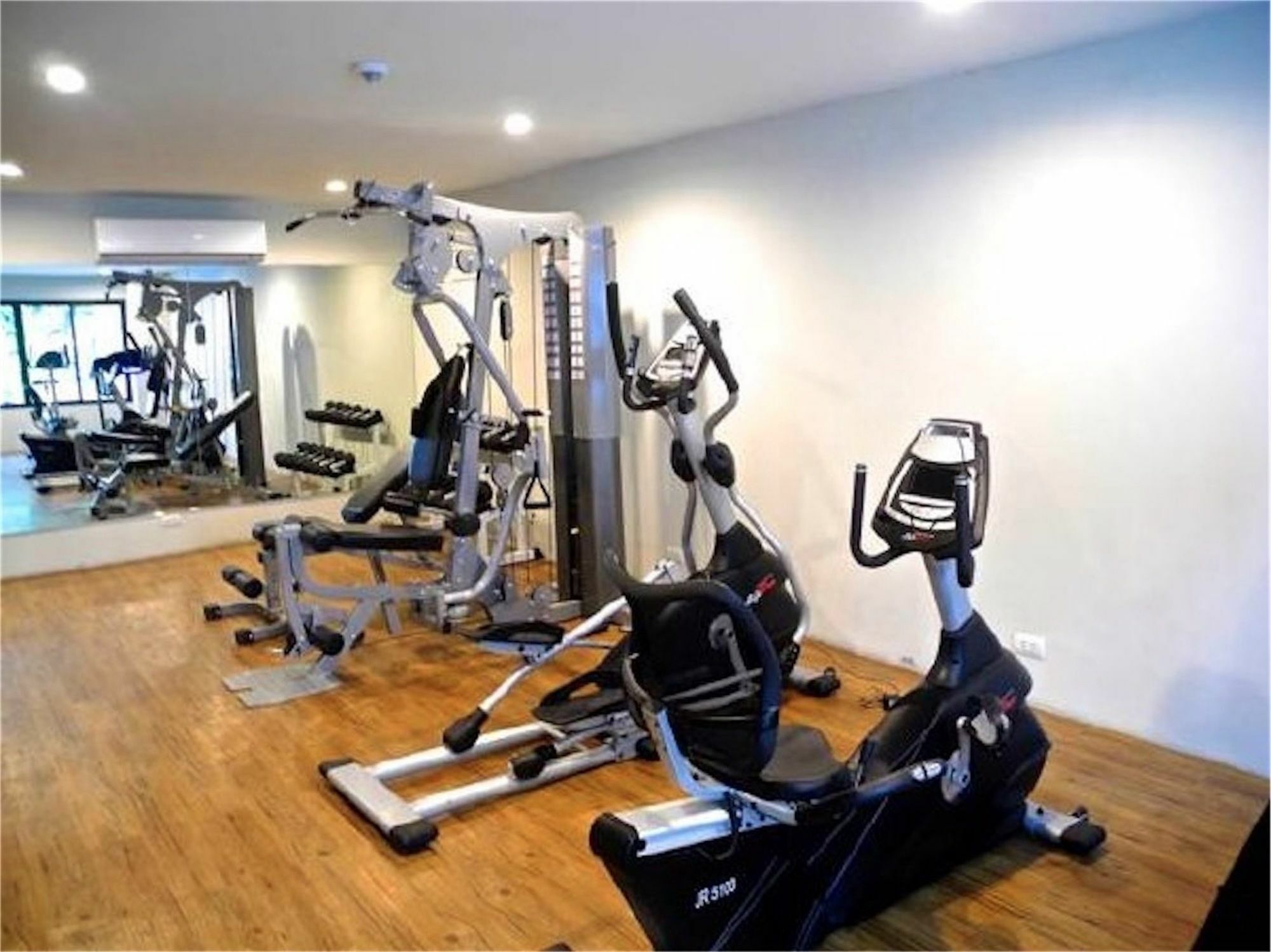 Bliss Patong 2 Bedrooms Apartment Екстер'єр фото
